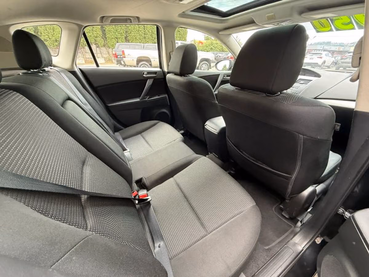 2013 Mazda 3 i Touring Image 16