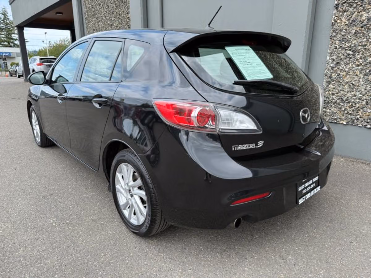 2013 Mazda 3 i Touring Image 3