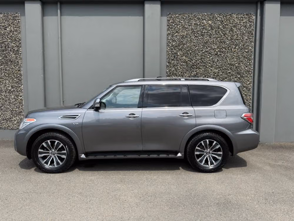 2020 Nissan Armada SL Image 2