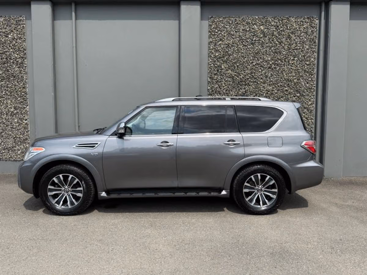 2020 Nissan Armada SL Image 2