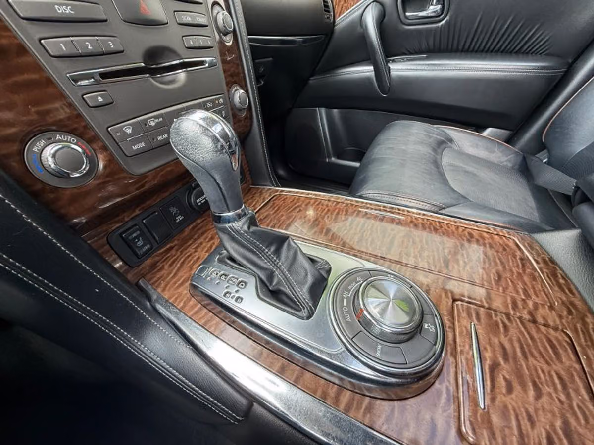 2020 Nissan Armada SL Image 12