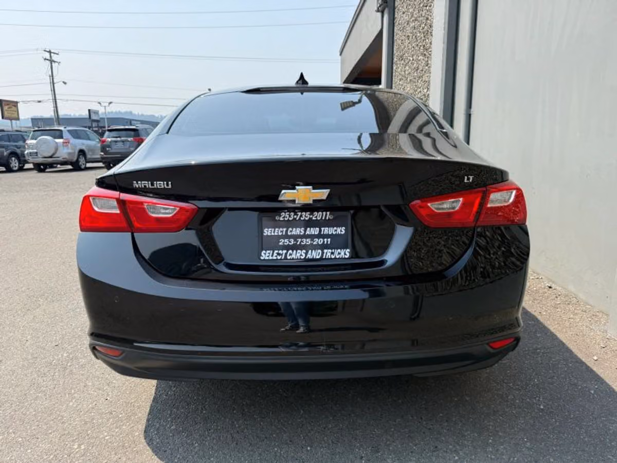 2018 Chevrolet Malibu LT Image 8