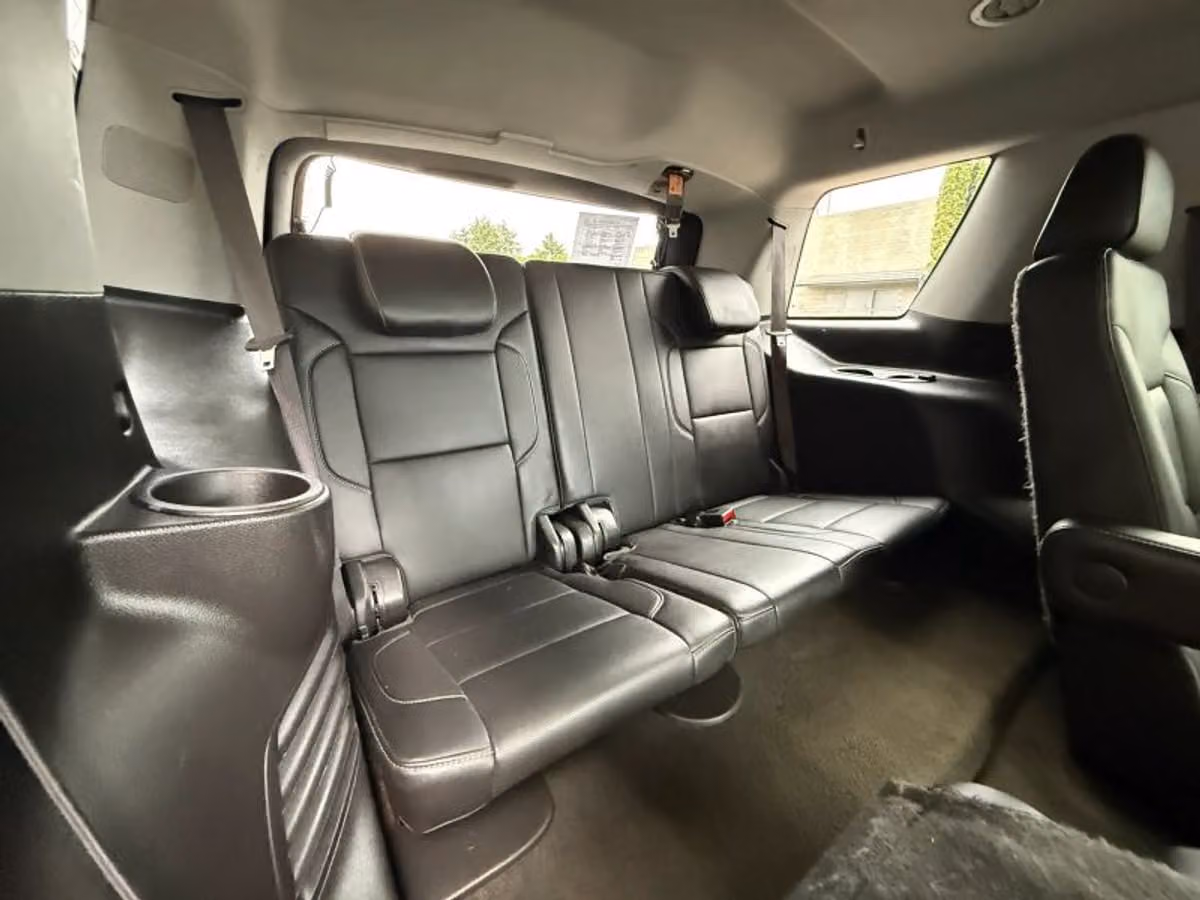 2017 GMC Yukon SLT Image 17