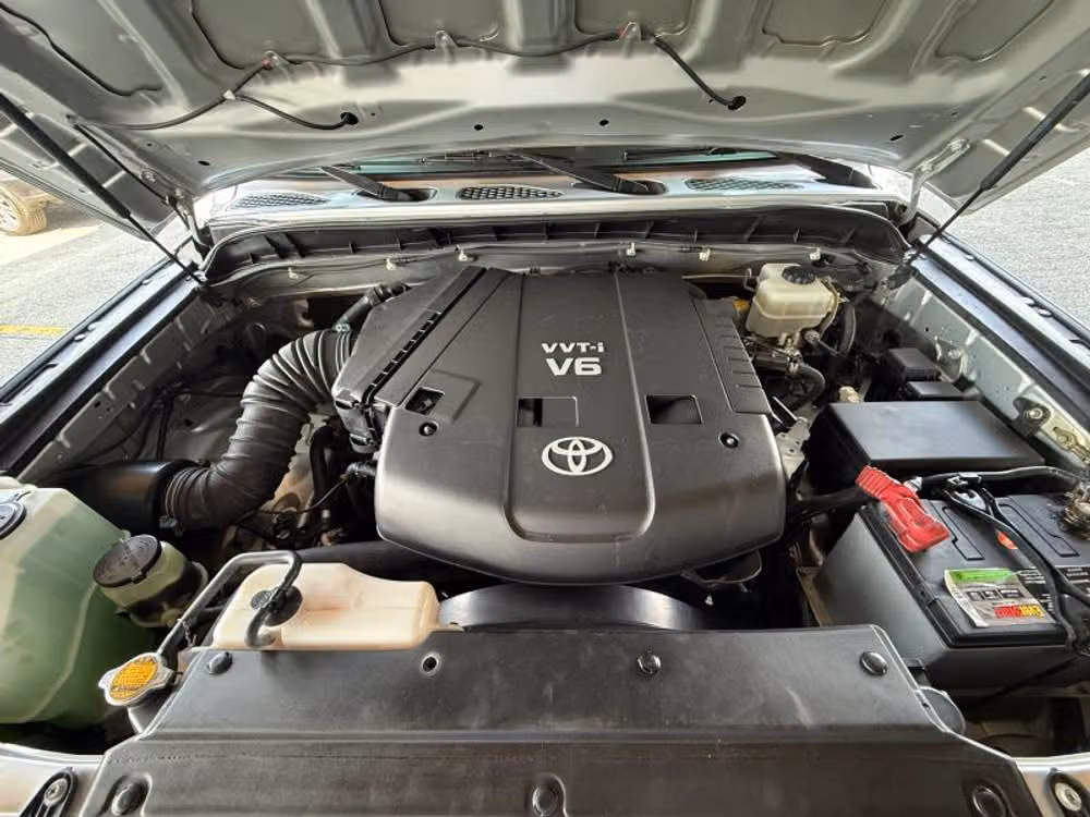 2007 Toyota FJ Cruiser Base Image 18