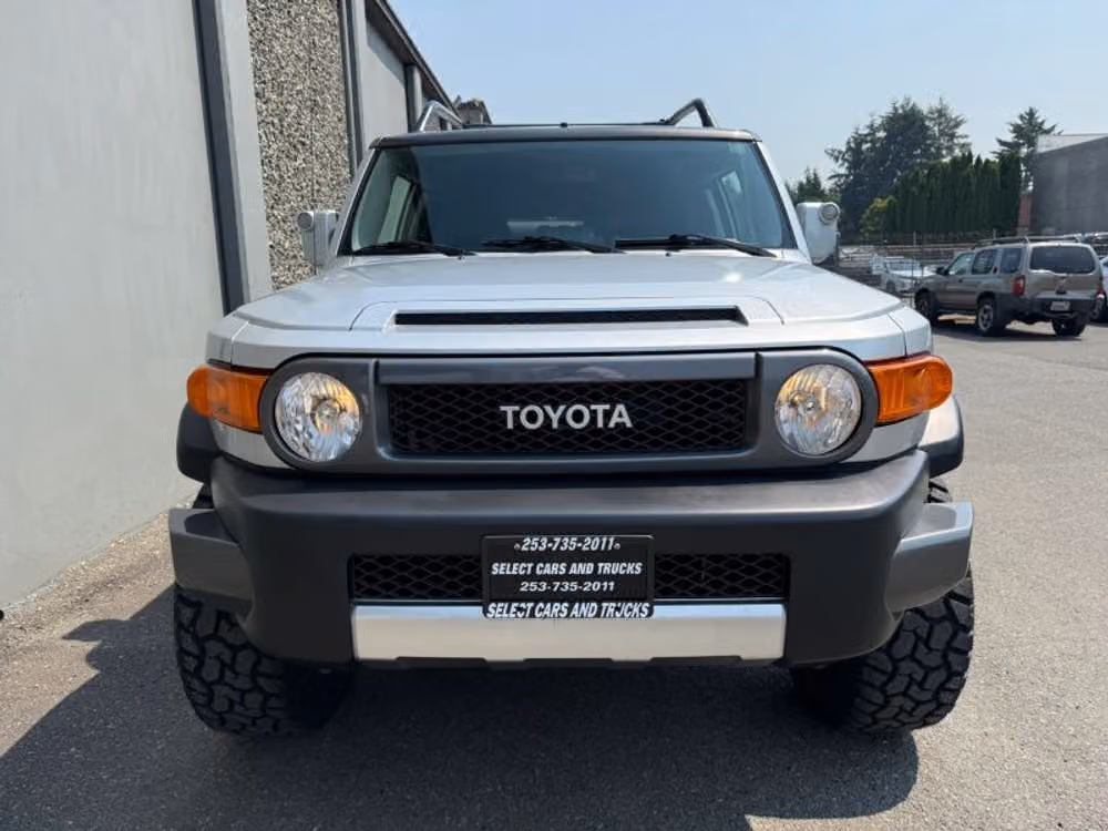 2007 Toyota FJ Cruiser Base Image 7