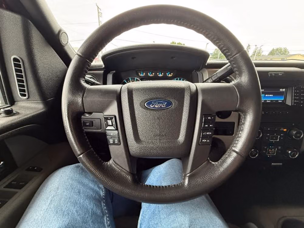 2014 Ford F-150 XLT SuperCrew Image 9