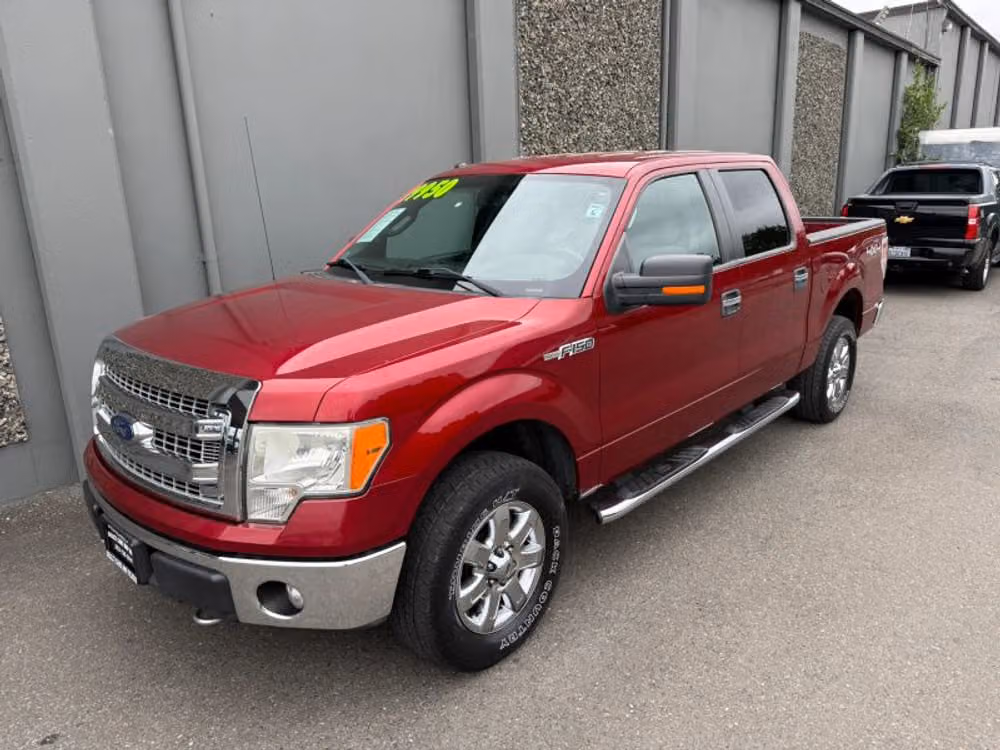 2014 Ford F-150 XLT SuperCrew Image 1