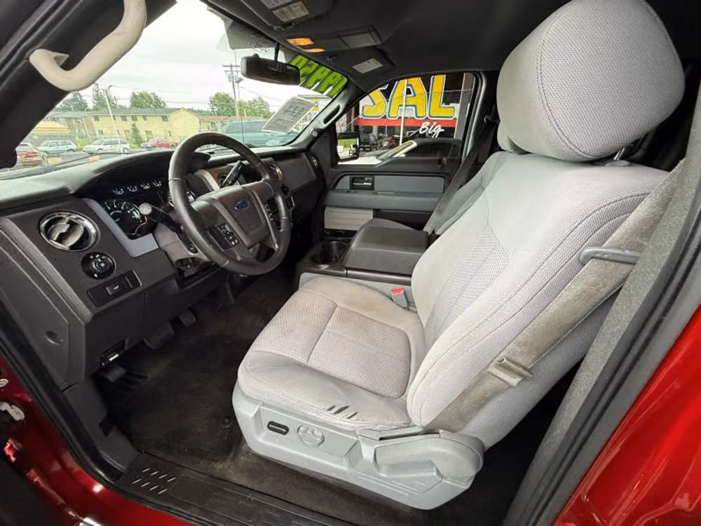 2014 Ford F-150 XLT SuperCrew Image 12