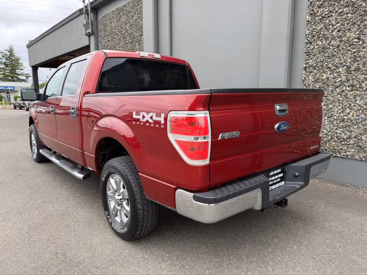 2014 Ford F-150 XLT SuperCrew Image 3