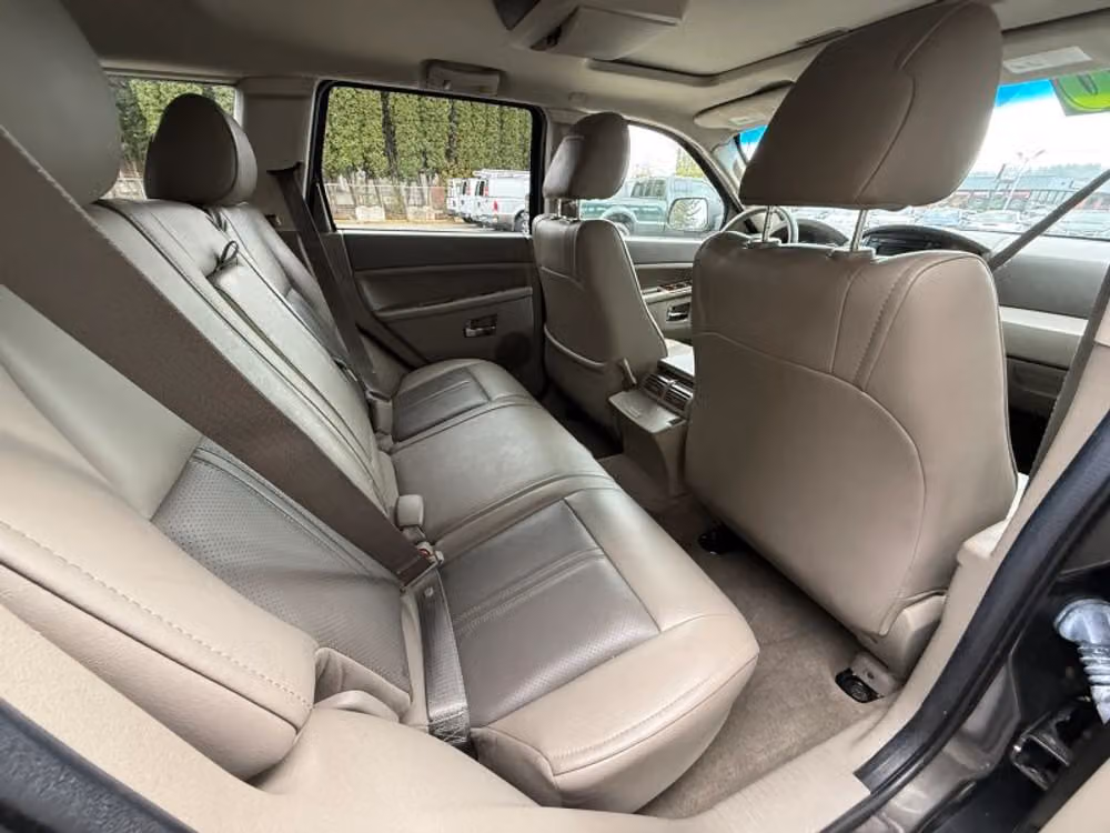 2005 Jeep Grand Cherokee Limited Image 16