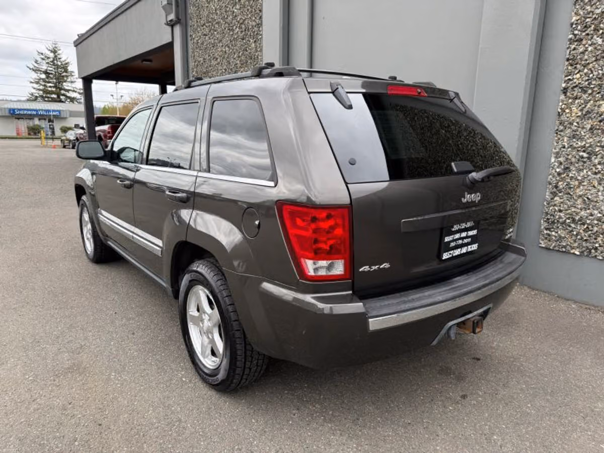 2005 Jeep Grand Cherokee Limited Image 3