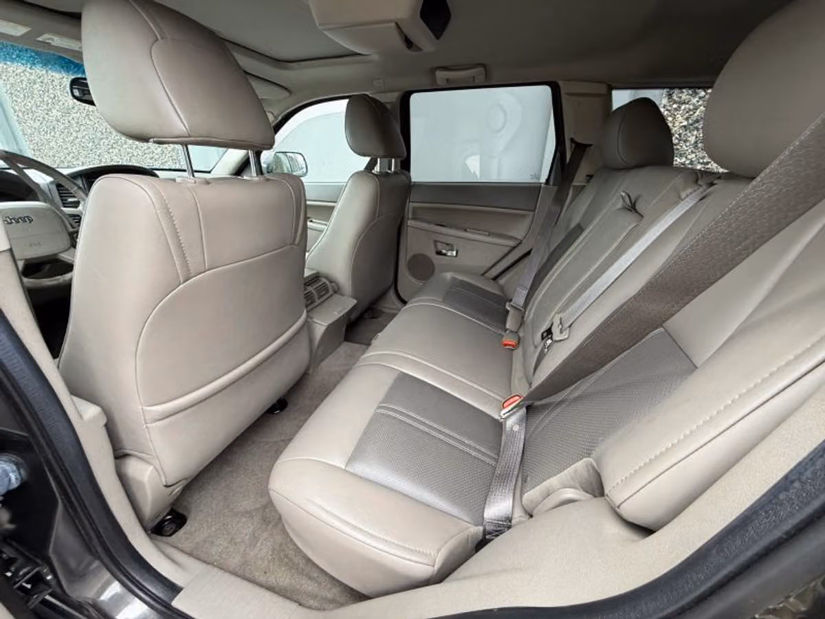 2005 Jeep Grand Cherokee Limited Image 15