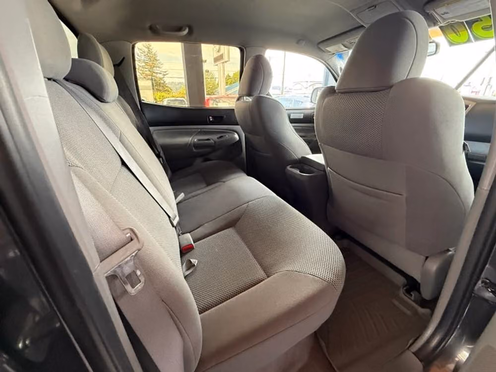 2009 Toyota Tacoma V6 Double Cab Image 17