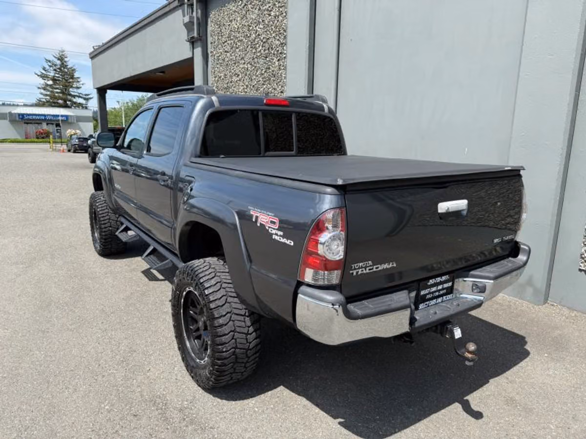 2009 Toyota Tacoma V6 Double Cab Image 3