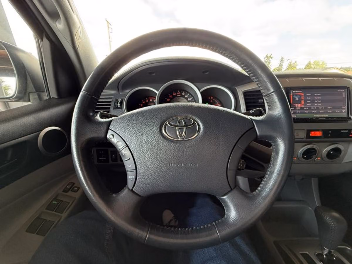 2009 Toyota Tacoma V6 Double Cab Image 9