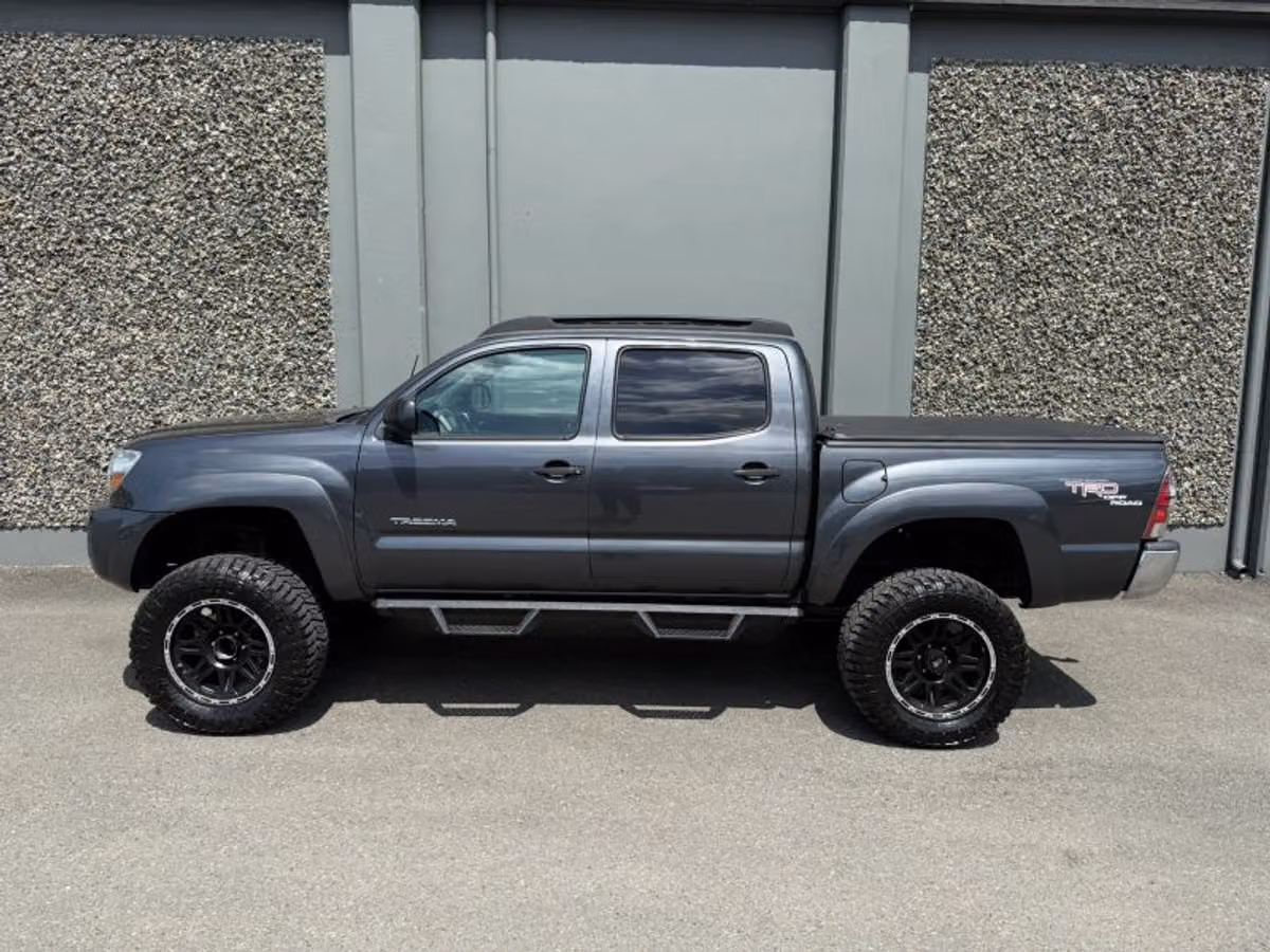 2009 Toyota Tacoma V6 Double Cab Image 2