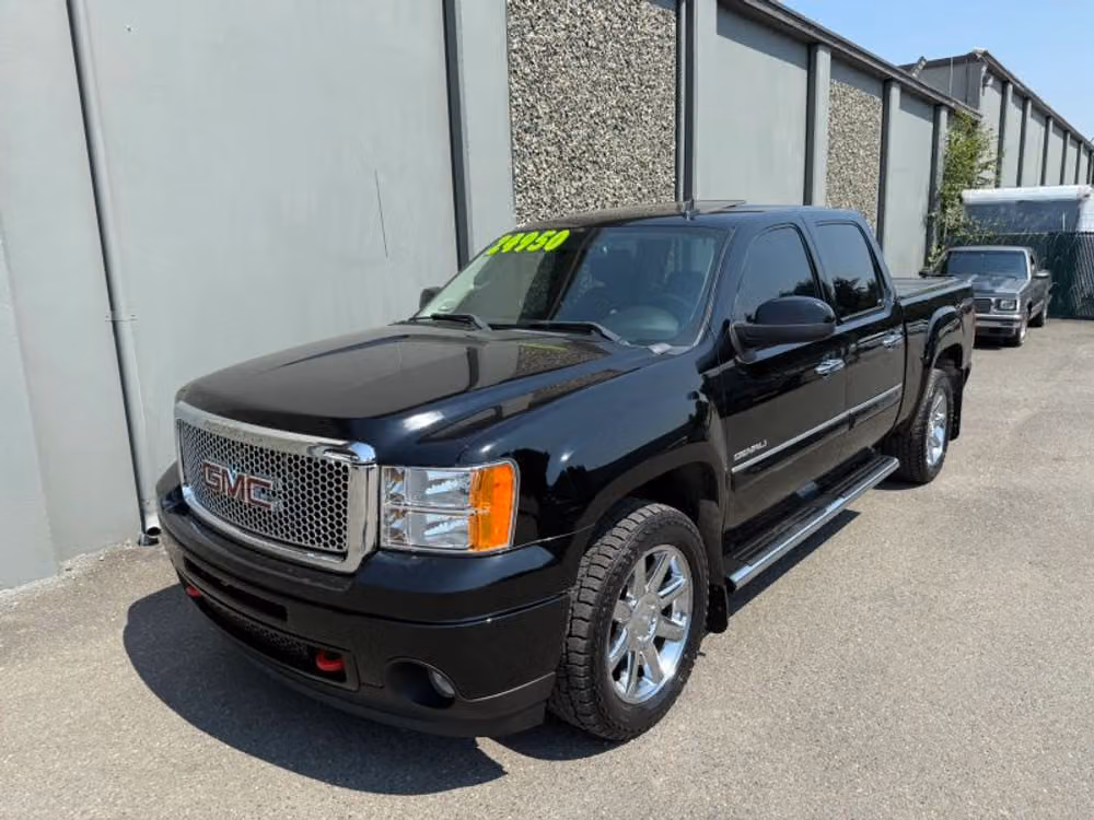 2013 GMC Sierra 1500 Denali Crew Cab Image 1