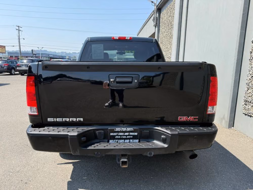 2013 GMC Sierra 1500 Denali Crew Cab Image 8