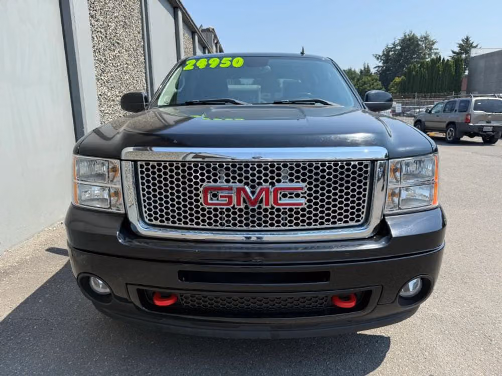 2013 GMC Sierra 1500 Denali Crew Cab Image 7