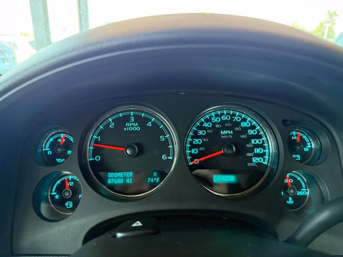 2013 GMC Sierra 1500 Denali Crew Cab Image 10