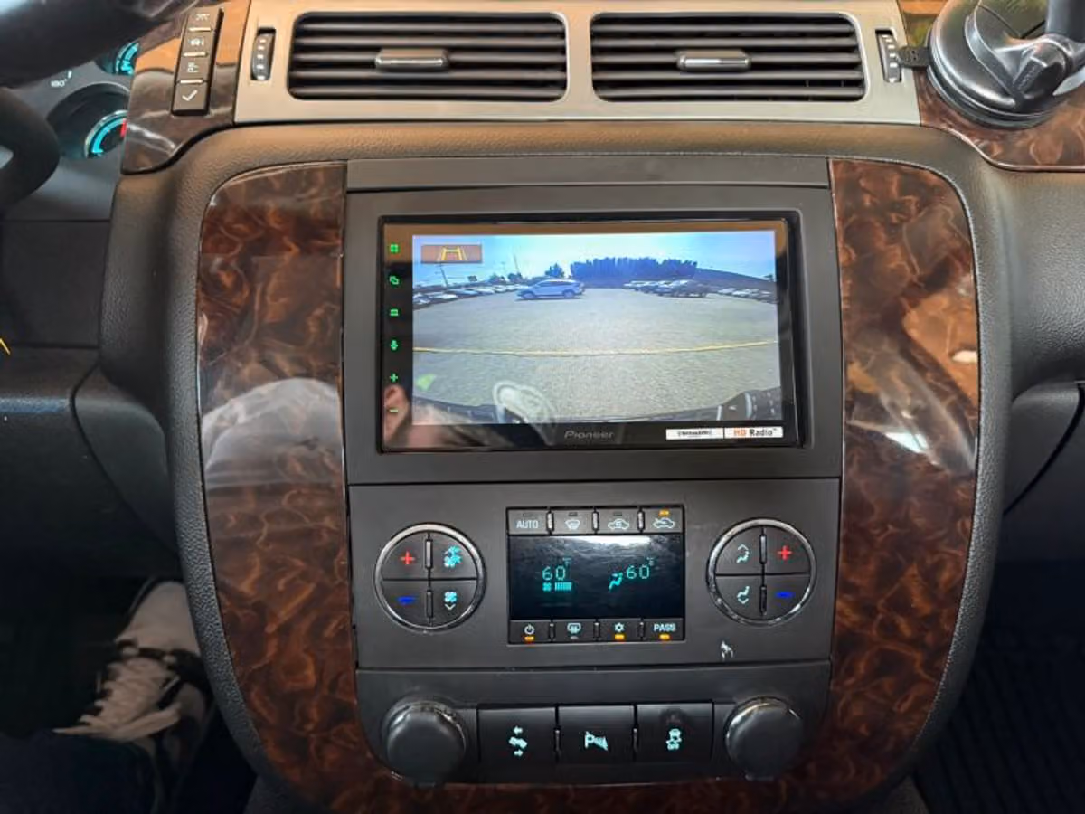 2013 GMC Sierra 1500 Denali Crew Cab Image 17