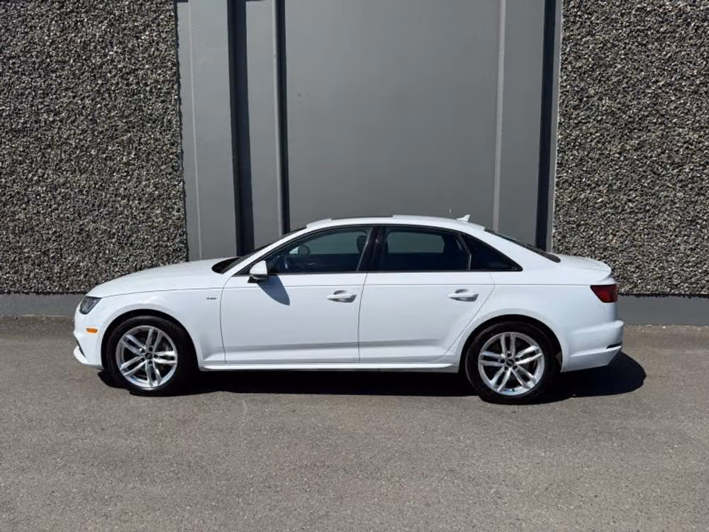 2017 Audi A4 2.0T quattro Premium Image 2