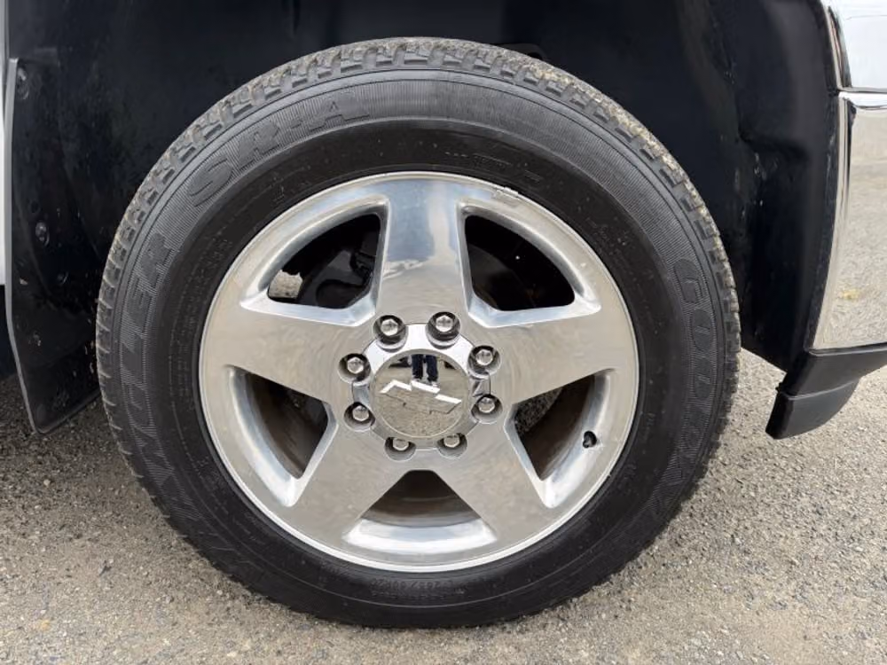 2014 Chevrolet Silverado 2500HD LTZ Pickup 4D 8 ft Crew Cab Image 21