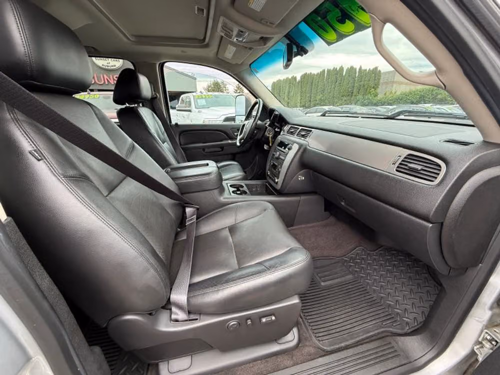 2014 Chevrolet Silverado 2500HD LTZ Pickup 4D 8 ft Crew Cab Image 15
