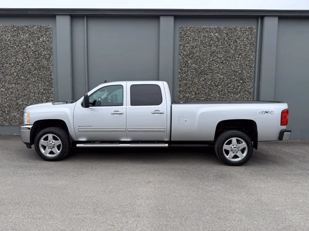 2014 Chevrolet Silverado 2500HD LTZ Pickup 4D 8 ft Crew Cab Image 2