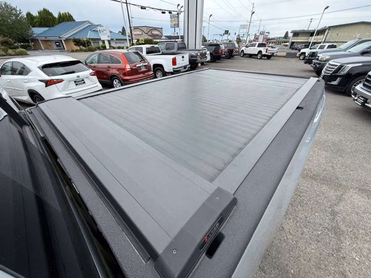 2014 Chevrolet Silverado 2500HD LTZ Pickup 4D 8 ft Crew Cab Image 20