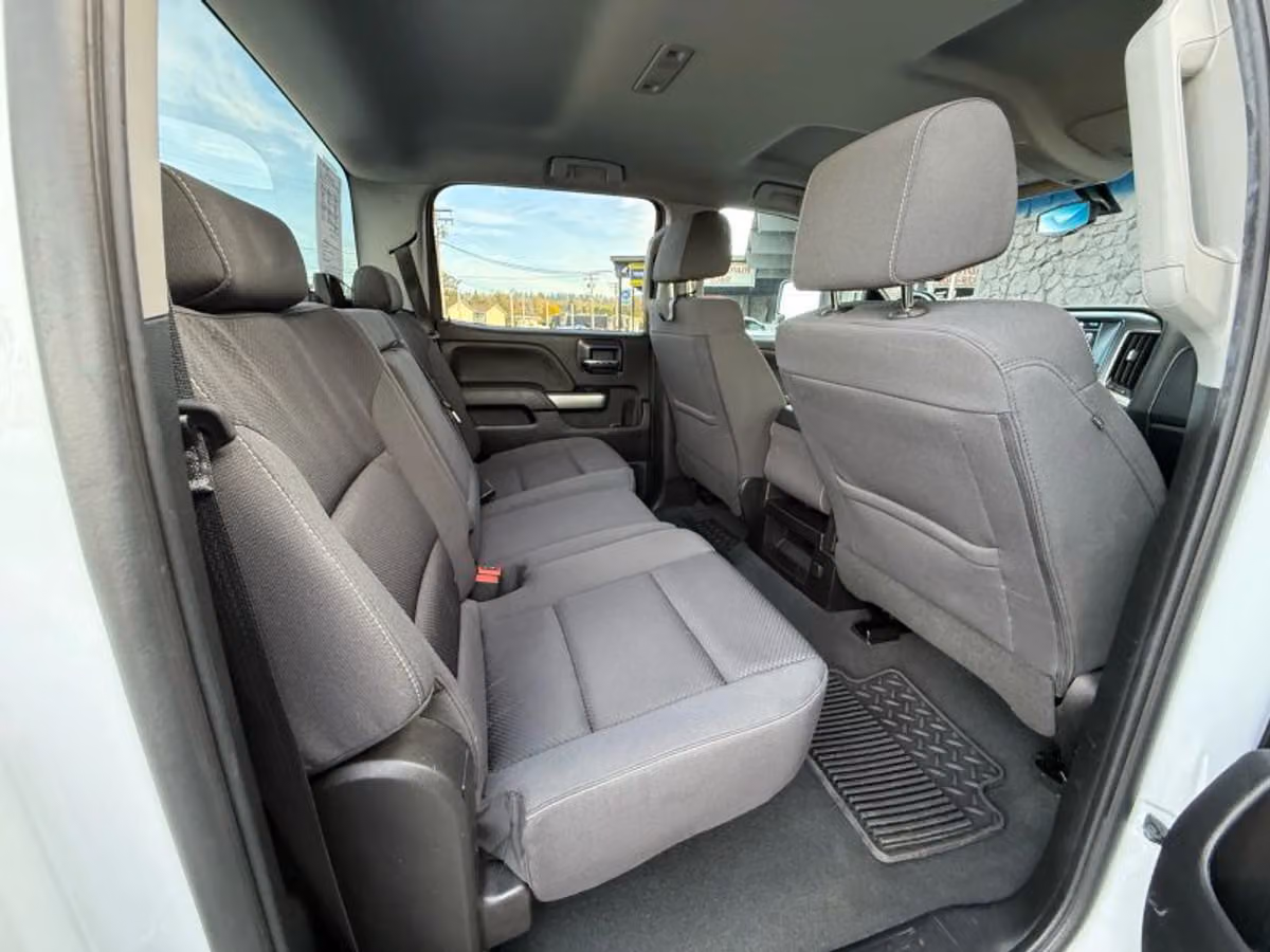 2019 Chevrolet Silverado 2500HD LT Crew Cab Image 15