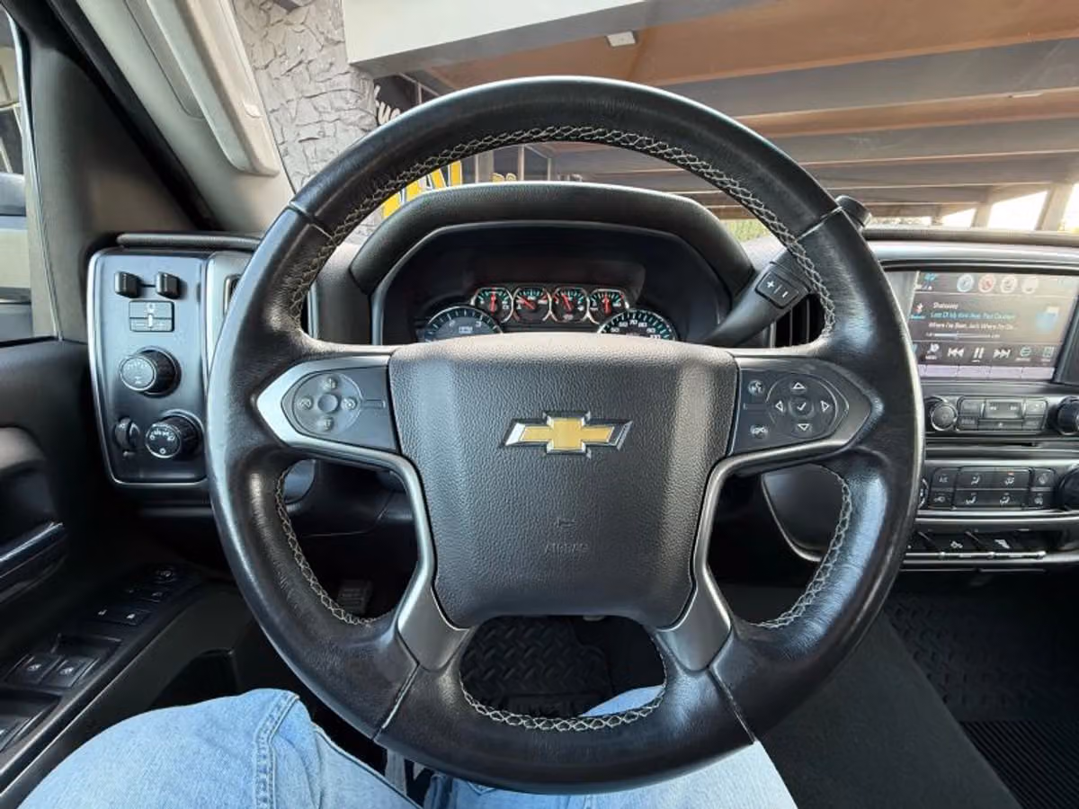 2019 Chevrolet Silverado 2500HD LT Crew Cab Image 9