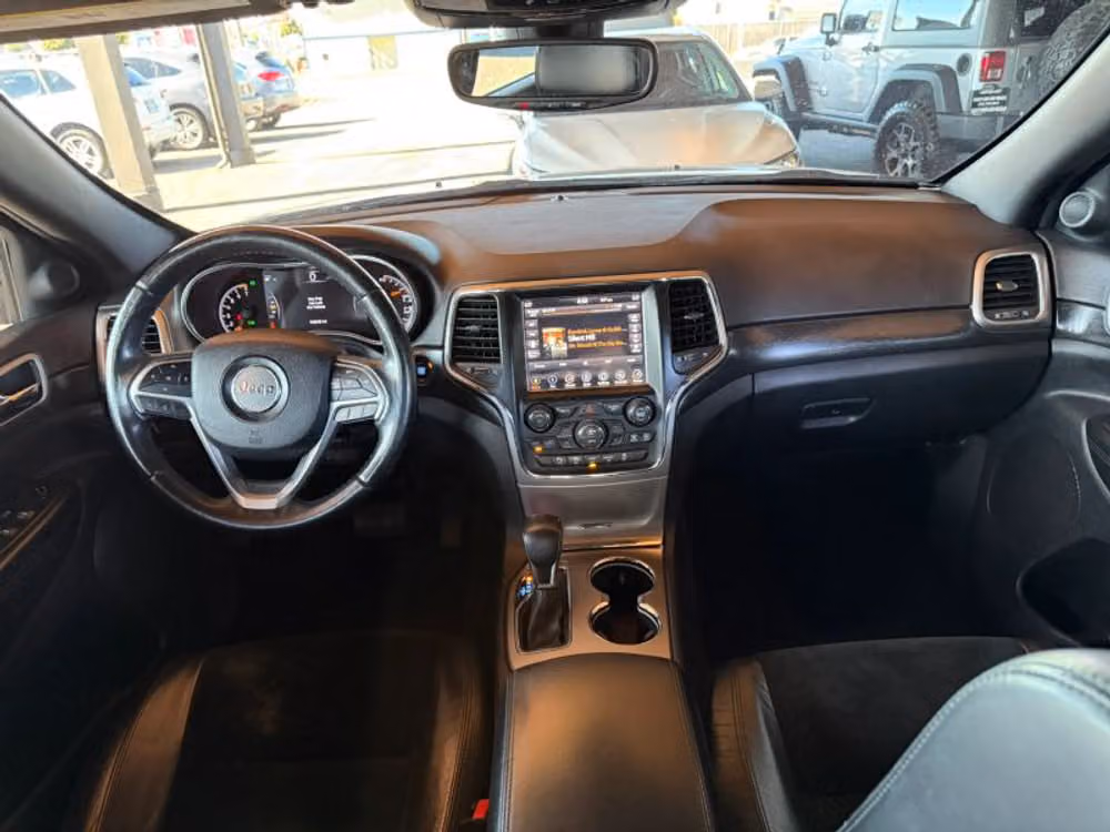 2018 Jeep Grand Cherokee Altitude Image 15