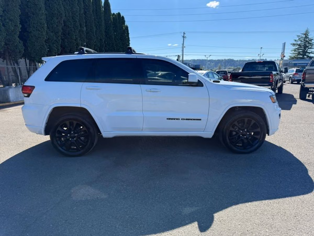 2018 Jeep Grand Cherokee Altitude Image 6