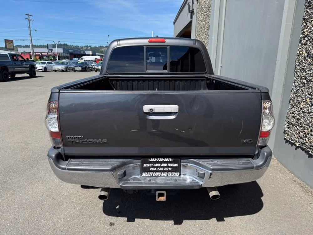 2011 Toyota Tacoma V6 Double Cab Image 8