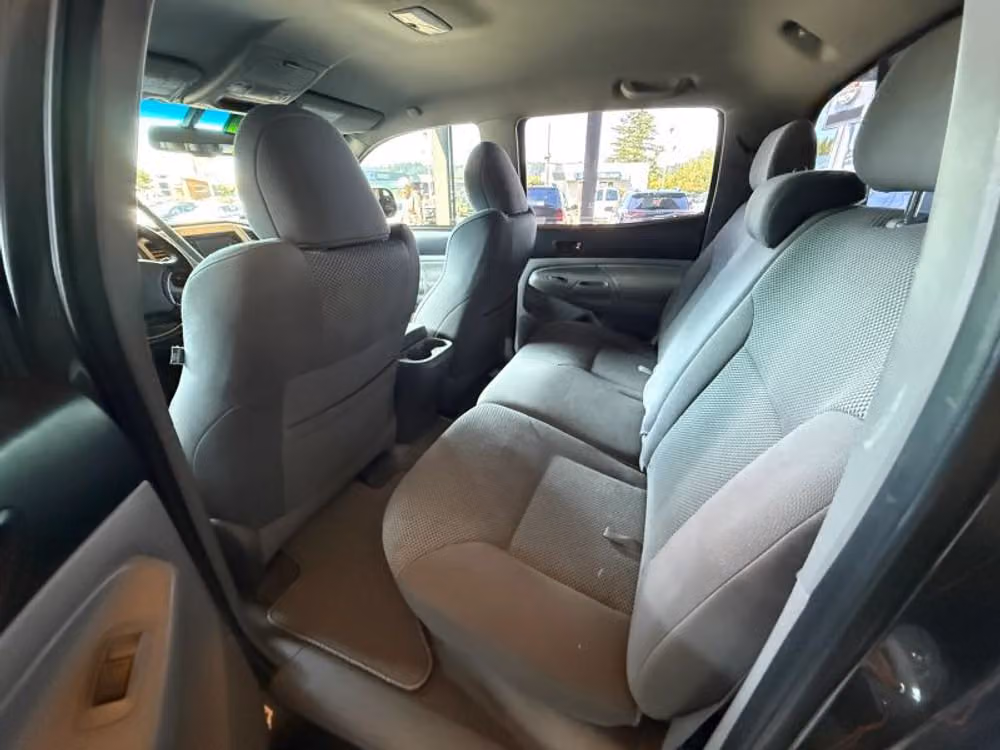 2011 Toyota Tacoma V6 Double Cab Image 15