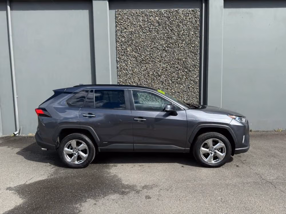 2021 Toyota RAV4 Hybrid Limited Image 5