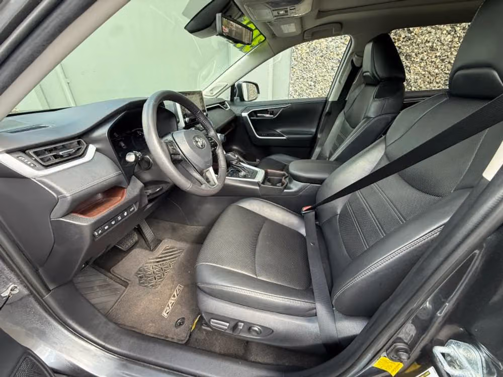 2021 Toyota RAV4 Hybrid Limited Image 15