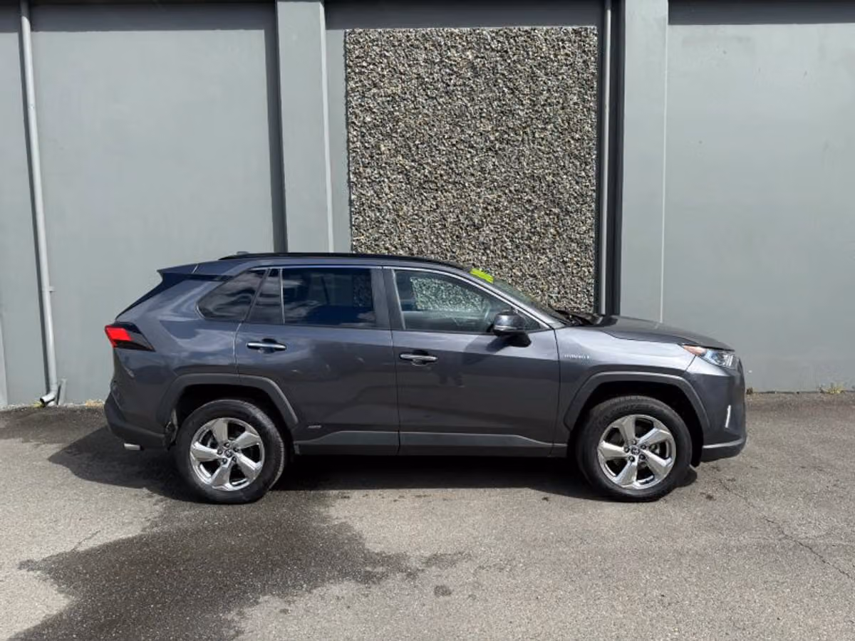 2021 Toyota RAV4 Hybrid Limited Image 5