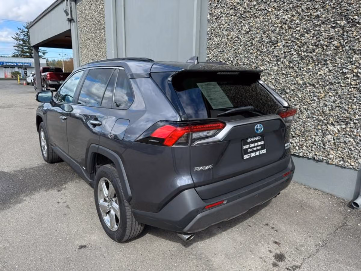 2021 Toyota RAV4 Hybrid Limited Image 3
