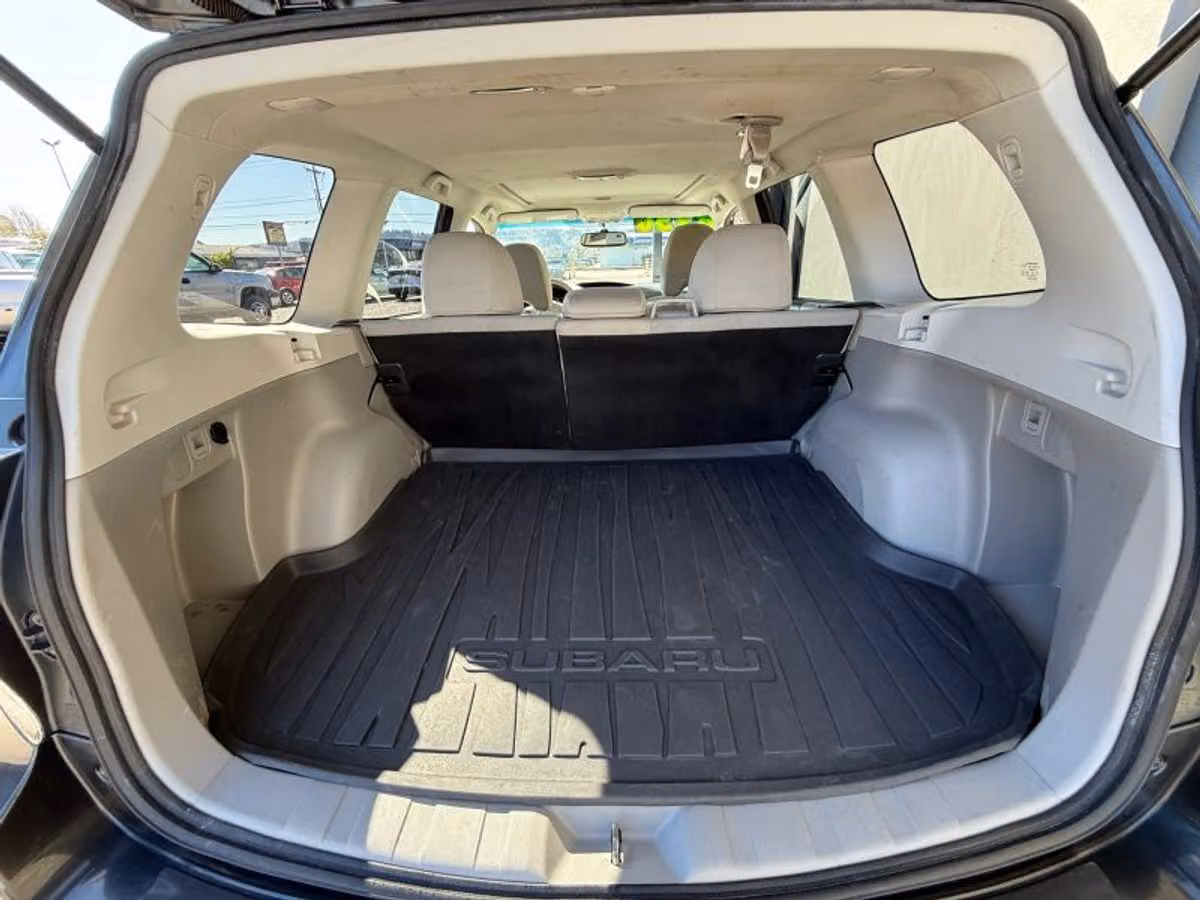 2012 Subaru Forester 2.5X Premium Crossover Image 17