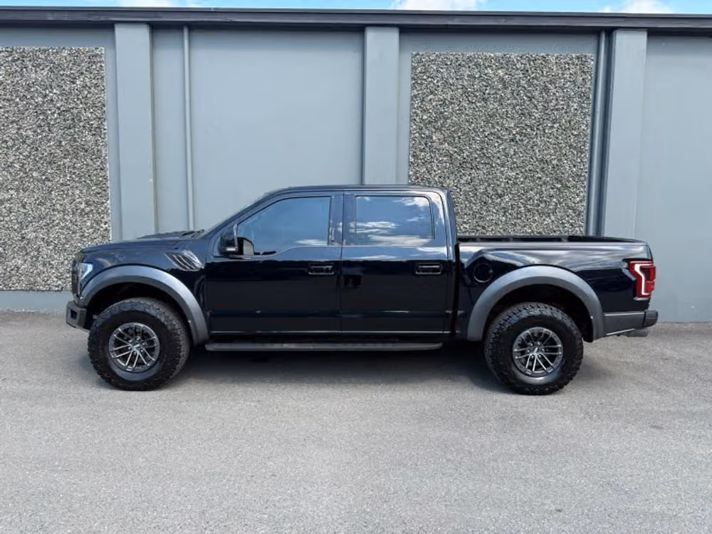 2020 Ford F-150 Raptor 802A SuperCrew Image 2