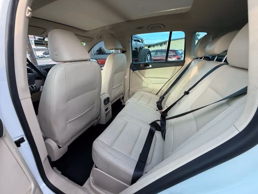 2016 Volkswagen Tiguan 2.0T SE 4Motion Image 16