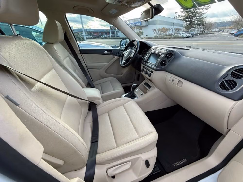 2016 Volkswagen Tiguan 2.0T SE 4Motion Image 15