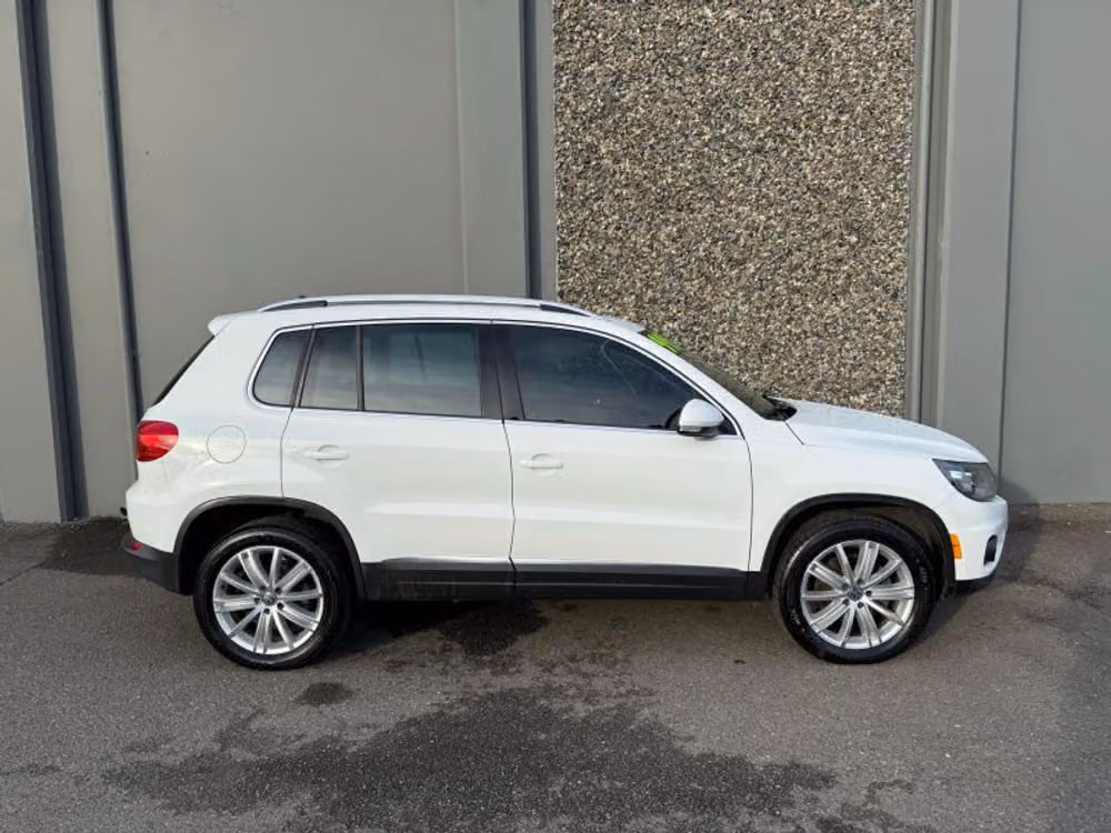 2016 Volkswagen Tiguan 2.0T SE 4Motion Image 5