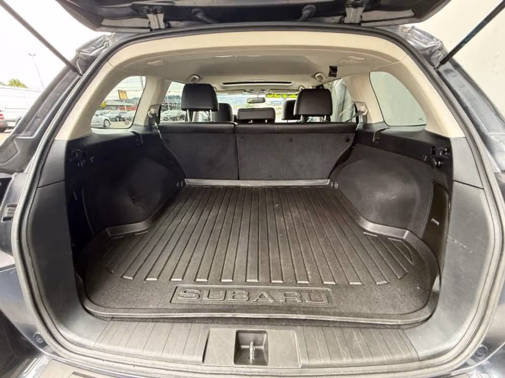 2013 Subaru Outback 2.5i Limited Crossover Image 18