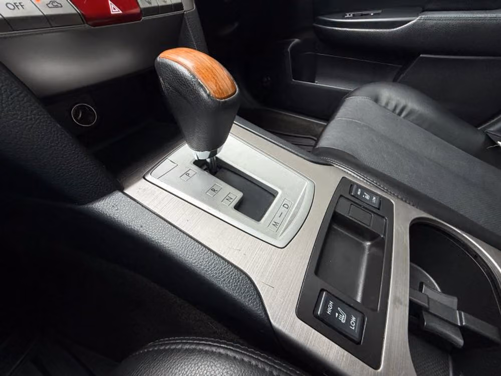 2013 Subaru Outback 2.5i Limited Crossover Image 12