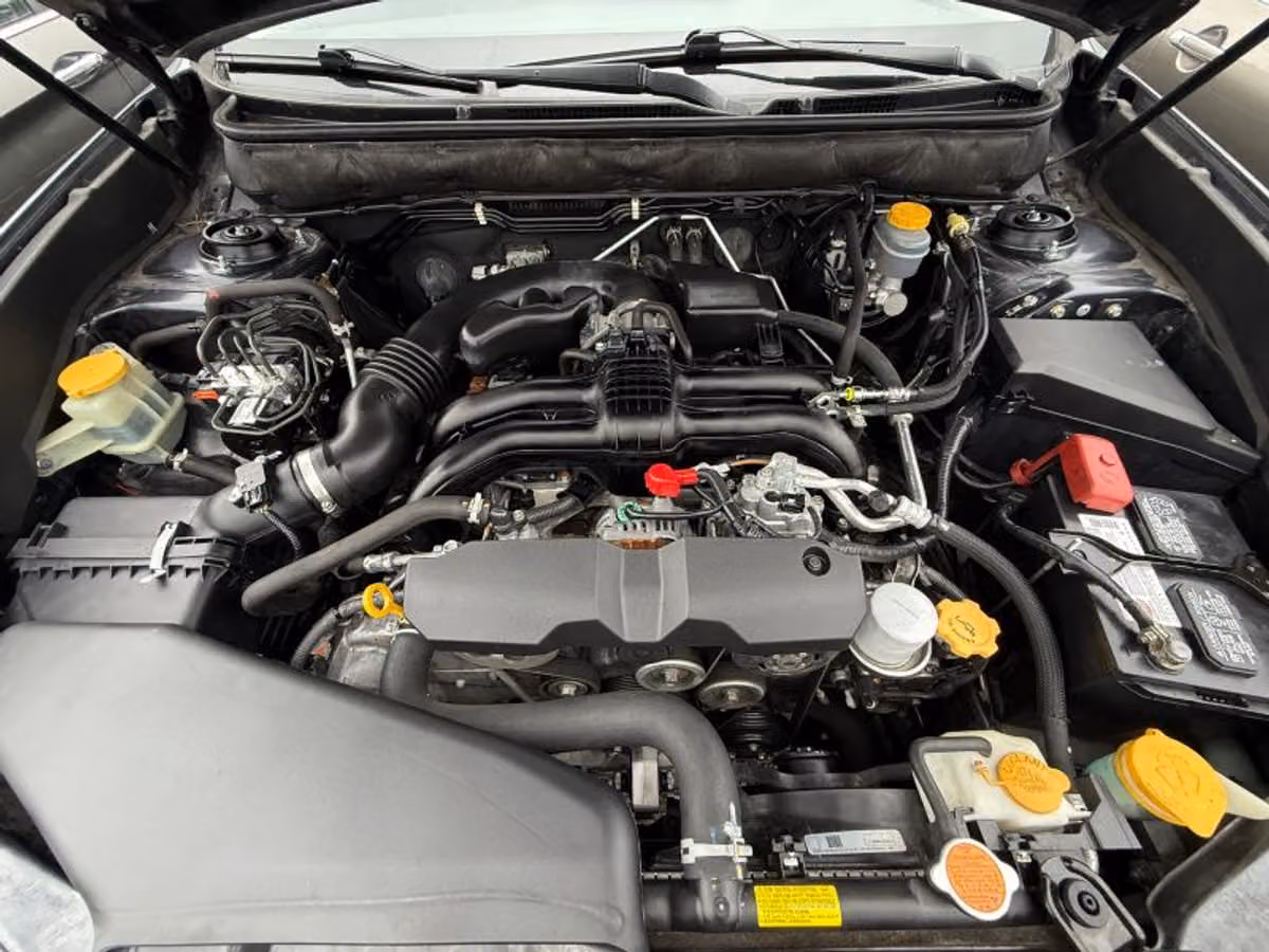 2013 Subaru Outback 2.5i Limited Crossover Image 20