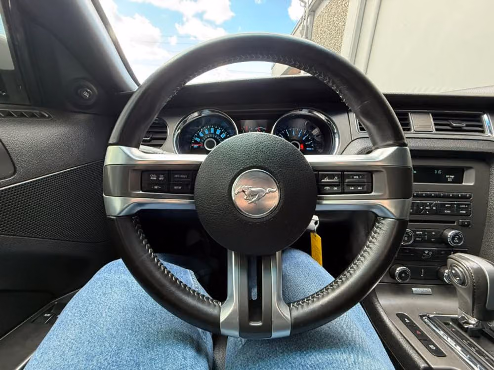 2014 Ford Mustang GT Image 9