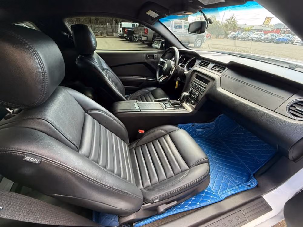 2014 Ford Mustang GT Image 14
